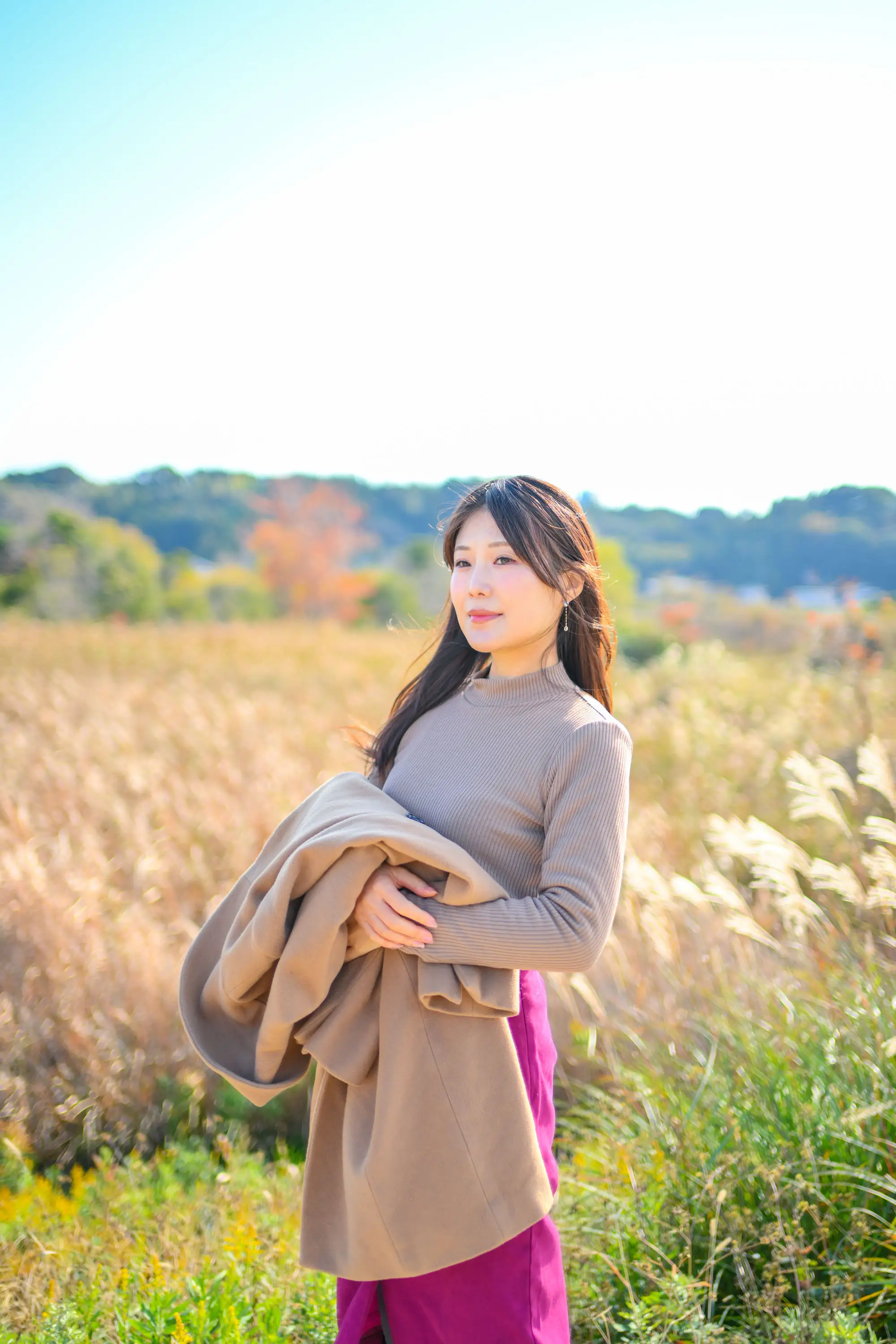 秋の佐鳴湖付近で撮影した人物写真